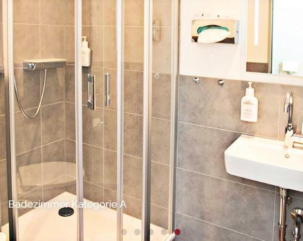Ivy Hotel Волфсбург Екстериор снимка